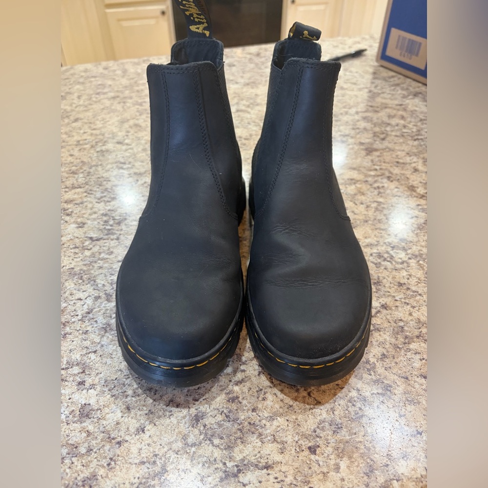 Doc Martens Chelsea Boots